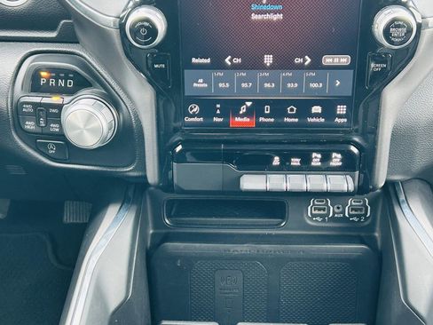 Used 2024 RAM 1500 Laramie image 24