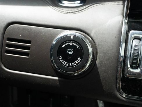 Used 2020 Lincoln Navigator Black Label AWD/4WD image 32