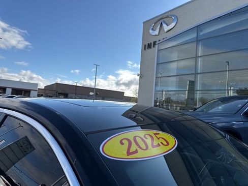 Used 2025 Cadillac CT4 Premium Luxury AWD/4WD image 26