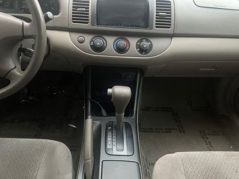 Used 2003 Toyota Camry LE FWD image 11