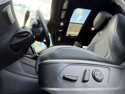 Used 2024 Hyundai Santa Cruz Limited image 10