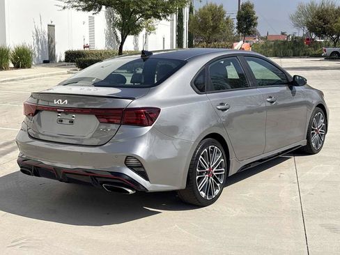 Used 2022 Kia Forte GT FWD image 3