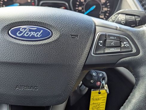 Used 2018 Ford Escape SEL AWD/4WD image 16