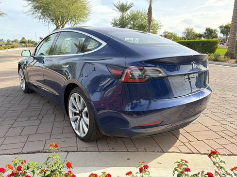Used 2018 Tesla Model 3 Long Range image 4