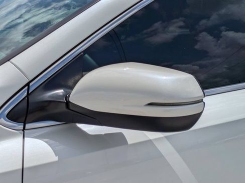 Certified 2017 Honda CR-V Touring image 12