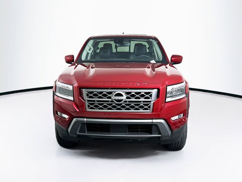 Used 2024 Nissan Frontier SL w/ Technology Package image 2