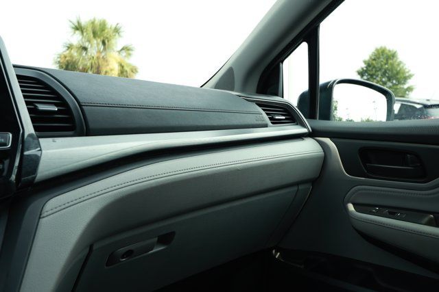 Used 2018 Honda Odyssey Touring image 29