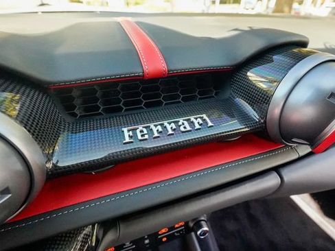 Used 2018 Ferrari 812 Superfast RWD image 61