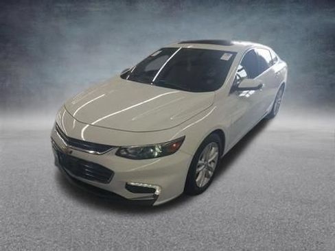 Used 2017 Chevrolet Malibu LT FWD image 41