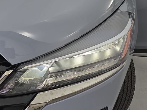 Certified 2023 Nissan Kicks SR FWD image 27