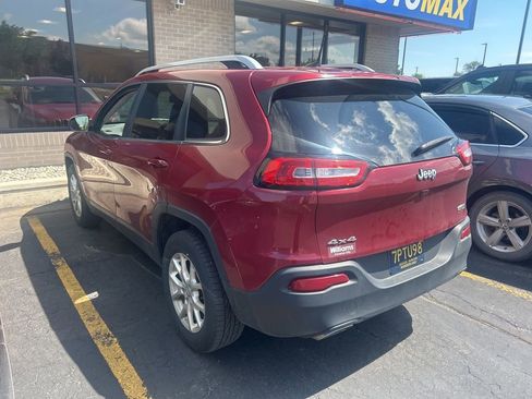 Used 2016 Jeep Cherokee Latitude AWD/4WD image 3