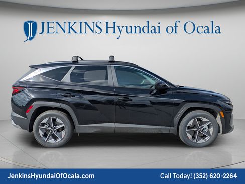 New 2026 Hyundai Tucson SEL FWD image 2