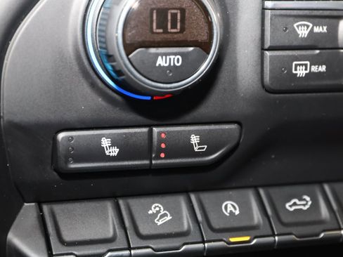 Used 2019 Chevrolet Silverado 1500 LT Trail Boss AWD/4WD image 8