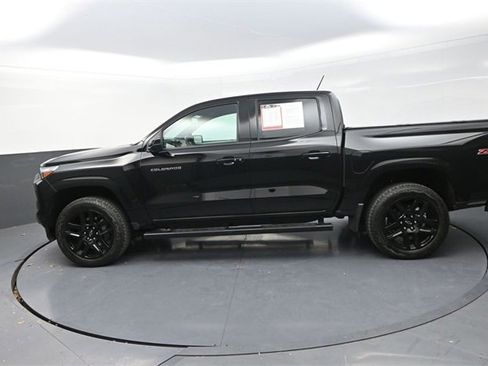 Used 2025 Chevrolet Colorado Z71 w/ Technology Package image 4