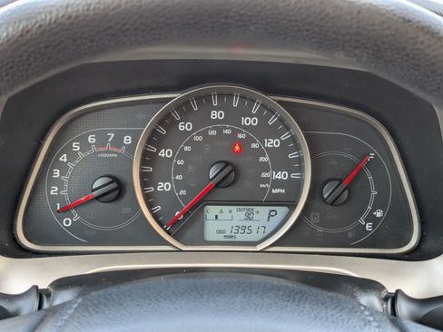 Used 2013 Toyota RAV4 LE FWD image 25