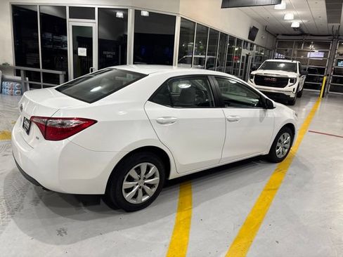 Used 2016 Toyota Corolla LE FWD image 9