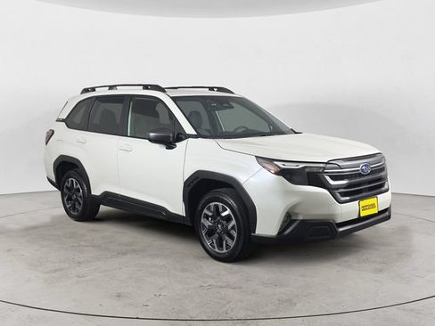Certified 2025 Subaru Forester Premium AWD/4WD image 7