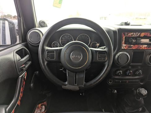 Used 2012 Jeep Wrangler Sport image 15