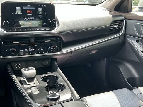 Used 2023 Nissan Rogue Platinum w/ Platinum Premium Package AWD/4WD image 26