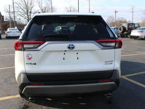 Used 2021 Toyota RAV4 Limited image 6