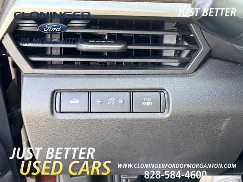 Used 2025 Nissan Altima 2.5 SV image 18