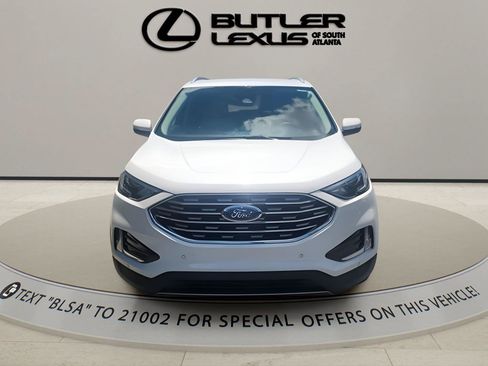 Used 2022 Ford Edge Titanium AWD/4WD image 2