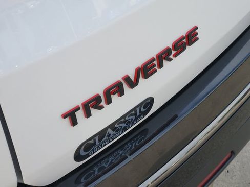 Used 2023 Chevrolet Traverse Premier w/ Redline Edition FWD image 9