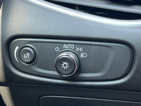 Used 2024 Chevrolet Malibu LT image 15