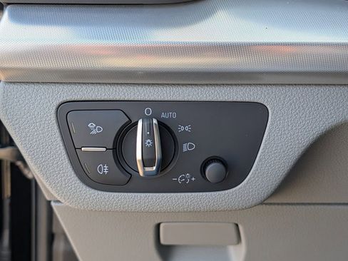 Used 2025 Audi Q5 2.0T Premium image 35