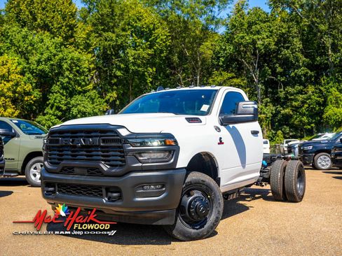 New 2026 RAM 3500 Tradesman AWD/4WD image 1