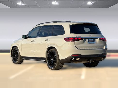 New 2026 Mercedes-Benz GLS 580 4MATIC image 3