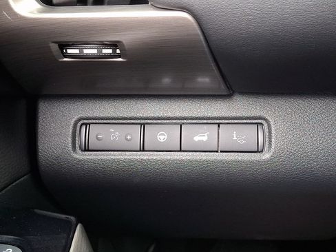 Used 2025 Nissan Pathfinder Platinum w/ Cargo Package AWD/4WD image 30