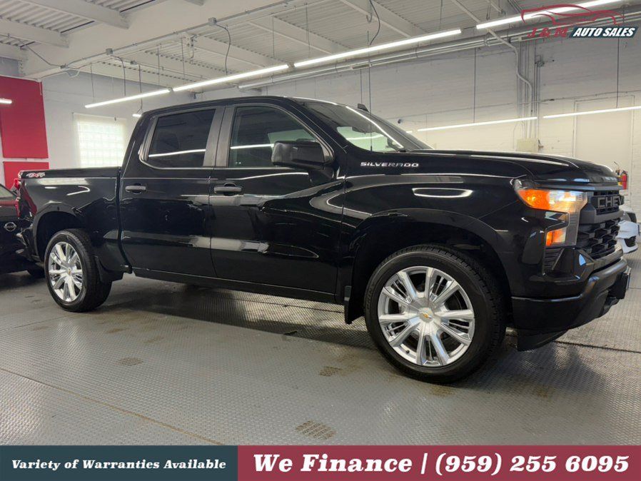 Used 2022 Chevrolet Silverado 1500 W/T w/ WT Value Package AWD/4WD image 5