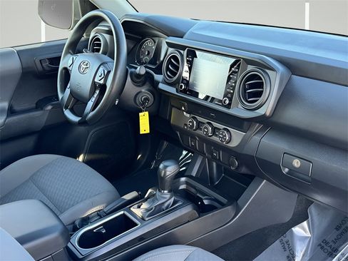 Used 2022 Toyota Tacoma SR image 6