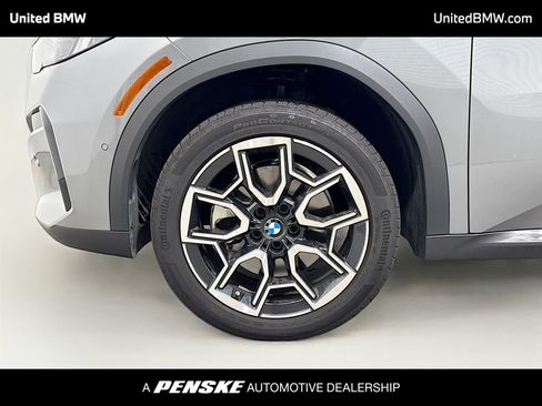 Used 2026 BMW X2 xDrive28i AWD/4WD image 2