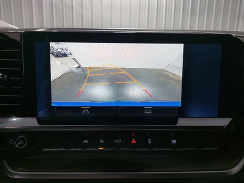 Used 2022 Chevrolet Silverado 1500 RST w/ Protection Package image 24