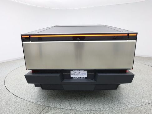 Used 2024 Tesla Cybertruck AWD Crew Cab image 5