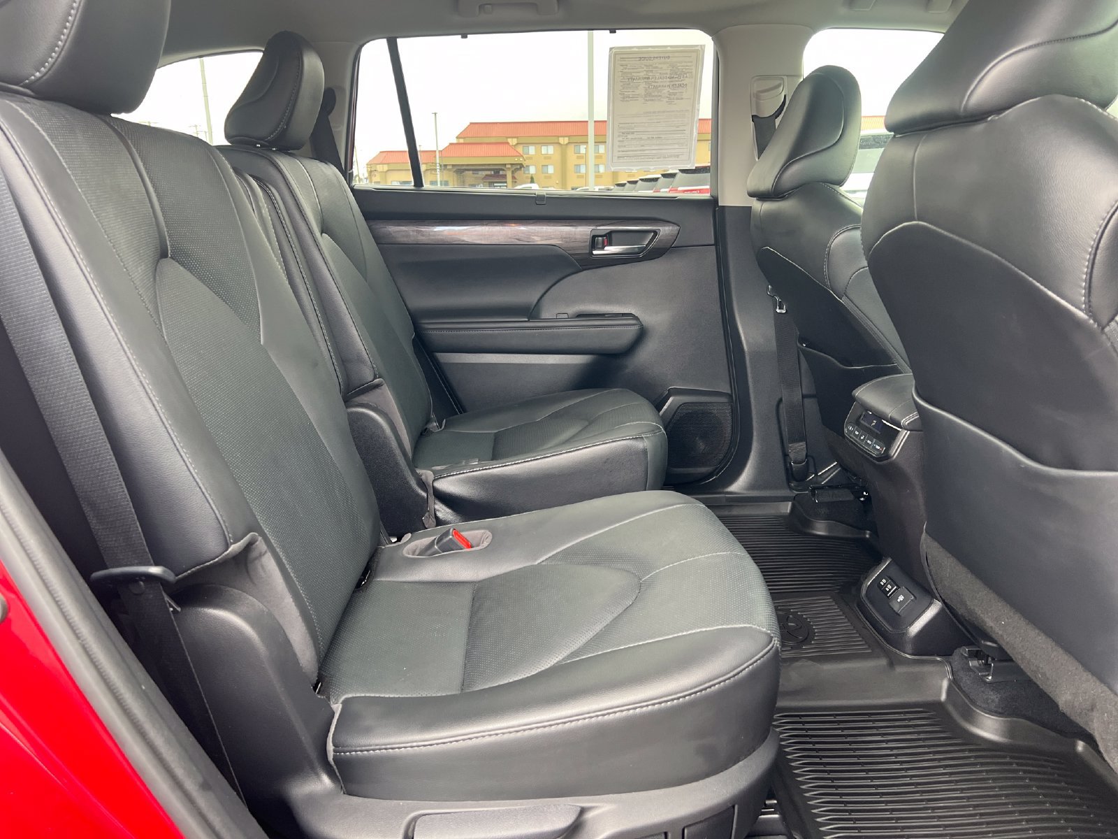Used 2021 Toyota Highlander Limited AWD/4WD image 35