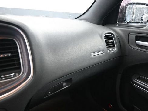 Used 2015 Dodge Charger SXT RWD image 28
