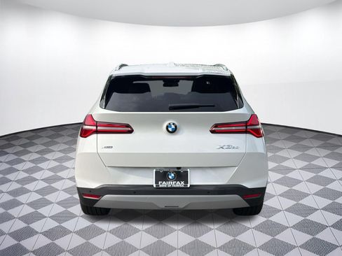 Used 2025 BMW X3 xDrive30i w/ Premium Package AWD/4WD image 10