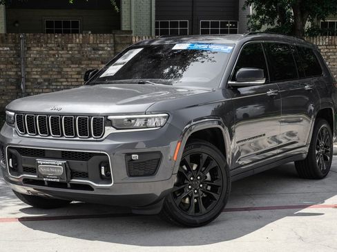 Used 2023 Jeep Grand Cherokee L Overland AWD/4WD image 12