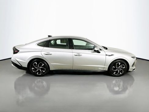 Used 2025 Hyundai Sonata SEL FWD image 7