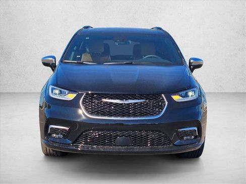 New 2026 Chrysler Pacifica Pinnacle FWD image 6