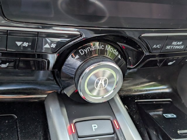 Used 2023 Acura MDX w/ Technology Package AWD/4WD image 30