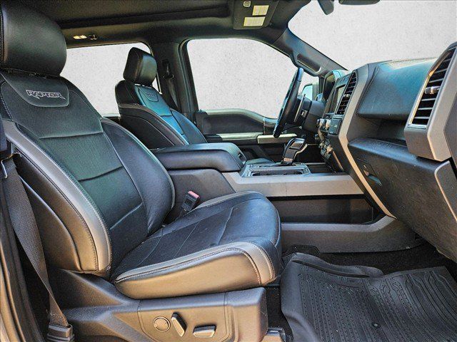 Used 2018 Ford F150 Raptor w/ Equipment Group 802A Luxury AWD/4WD image 22