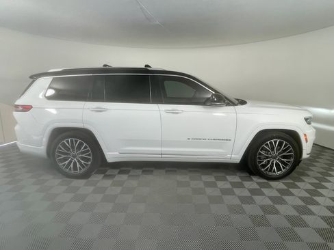 Certified 2022 Jeep Grand Cherokee L Summit AWD/4WD image 6