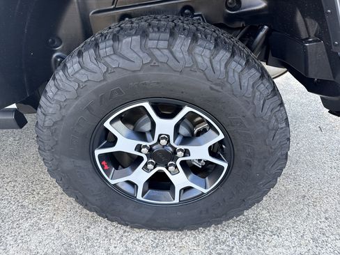 Used 2021 Jeep Wrangler Unlimited Rubicon w/ LED Lighting Group image 22