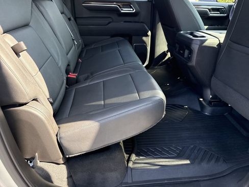 Used 2022 Chevrolet Silverado 1500 LT Trail Boss w/ LT Trail Boss Premium Package AWD/4WD image 15