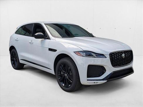Used 2026 Jaguar F-PACE R-Dynamic S AWD/4WD image 6