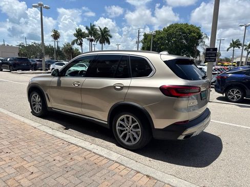 Used 2019 BMW X5 xDrive40i w/ Premium Package 2 AWD/4WD image 10